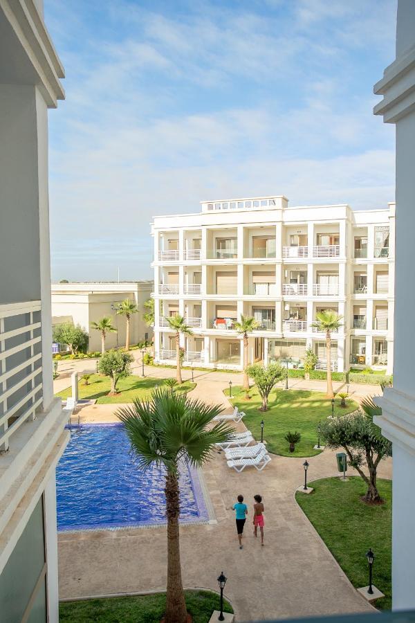 Magnifiques Appartements De Vacances 부즈니카 외부 사진